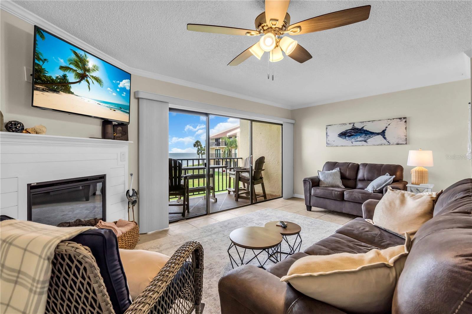 7520 SUNSHINE SKYWAY LANE S T25