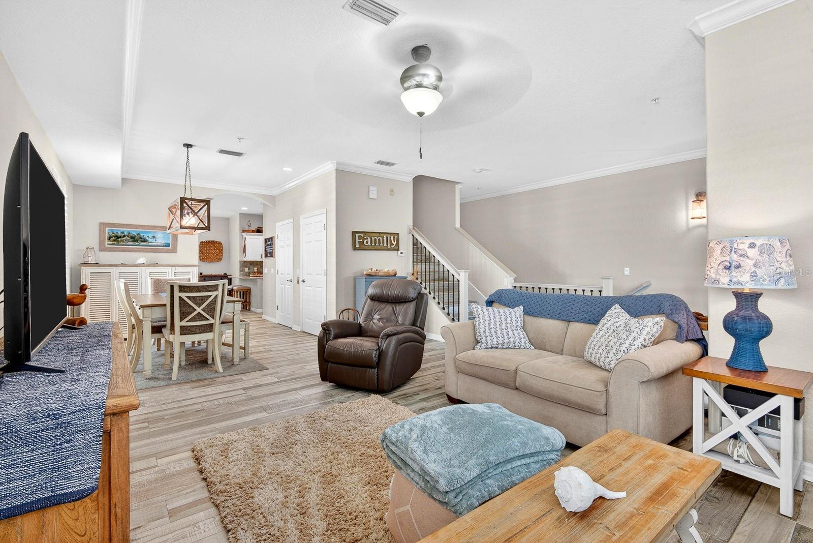 RIVERBAY TWNHMS PH TWO - Residential