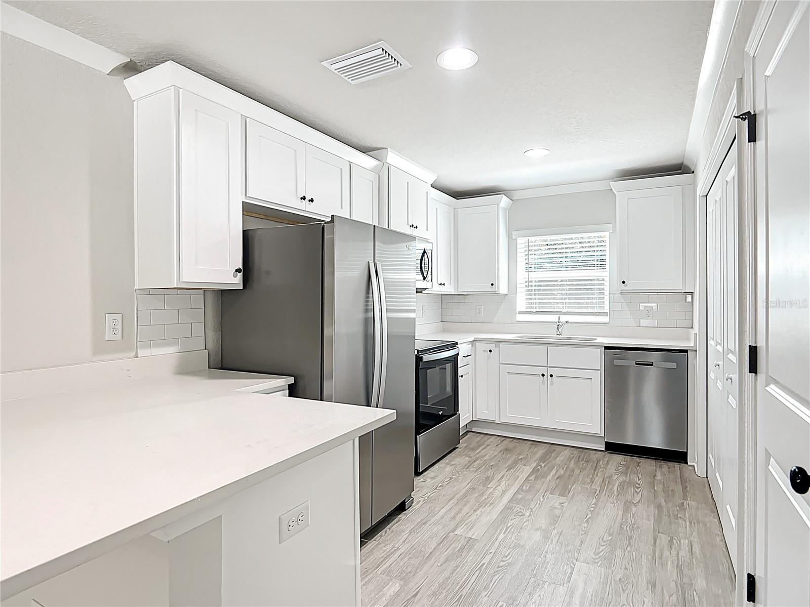 15710 SW 34TH COURT ROAD