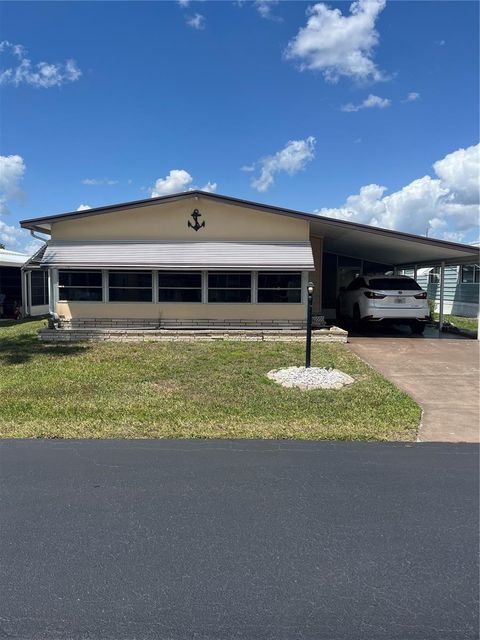 Photo of 148 Sweet Circle, Winter Haven, FL 33884 (MLS # P4934464)