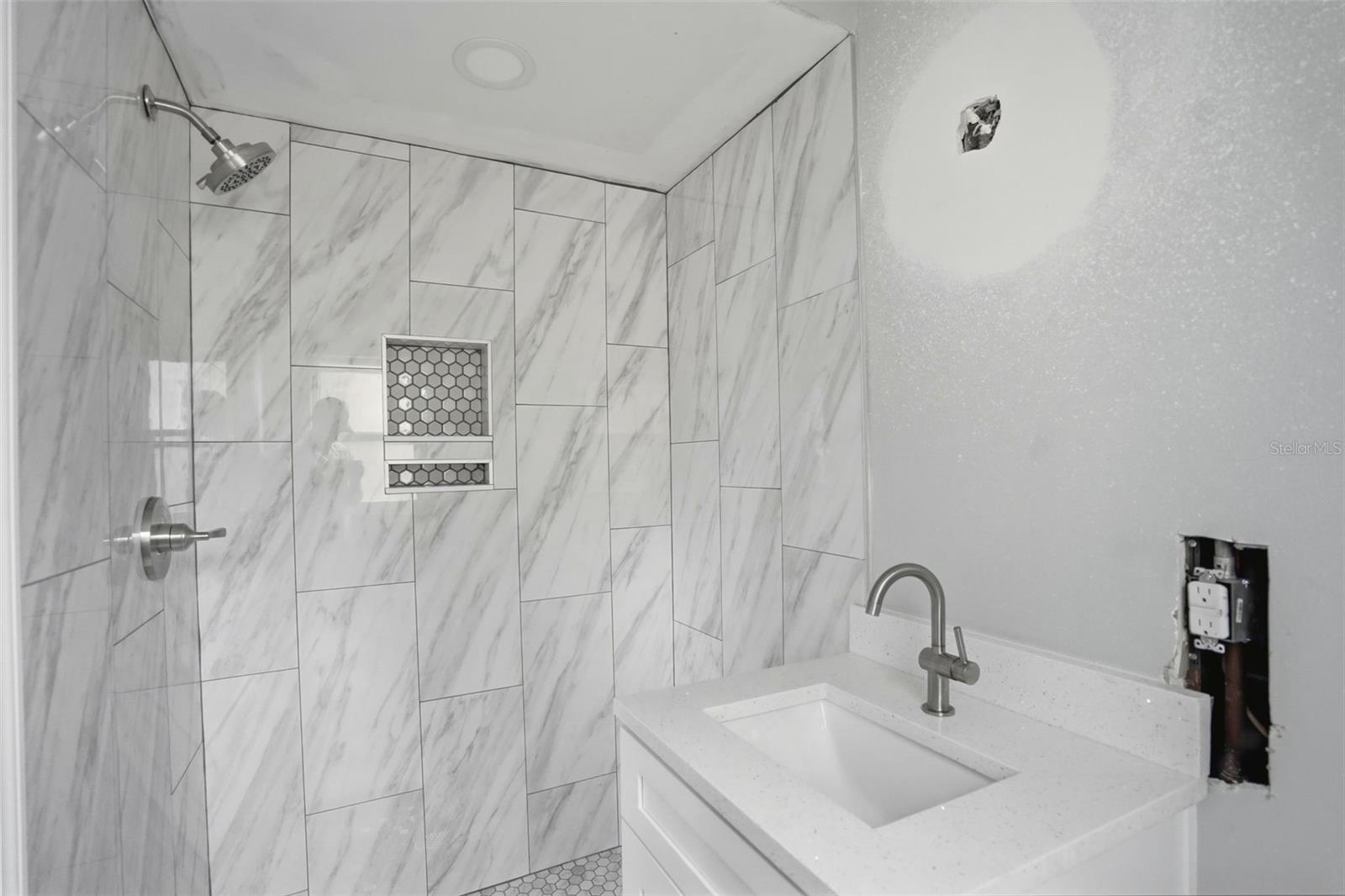 BAY ISLES CONDO - Residential