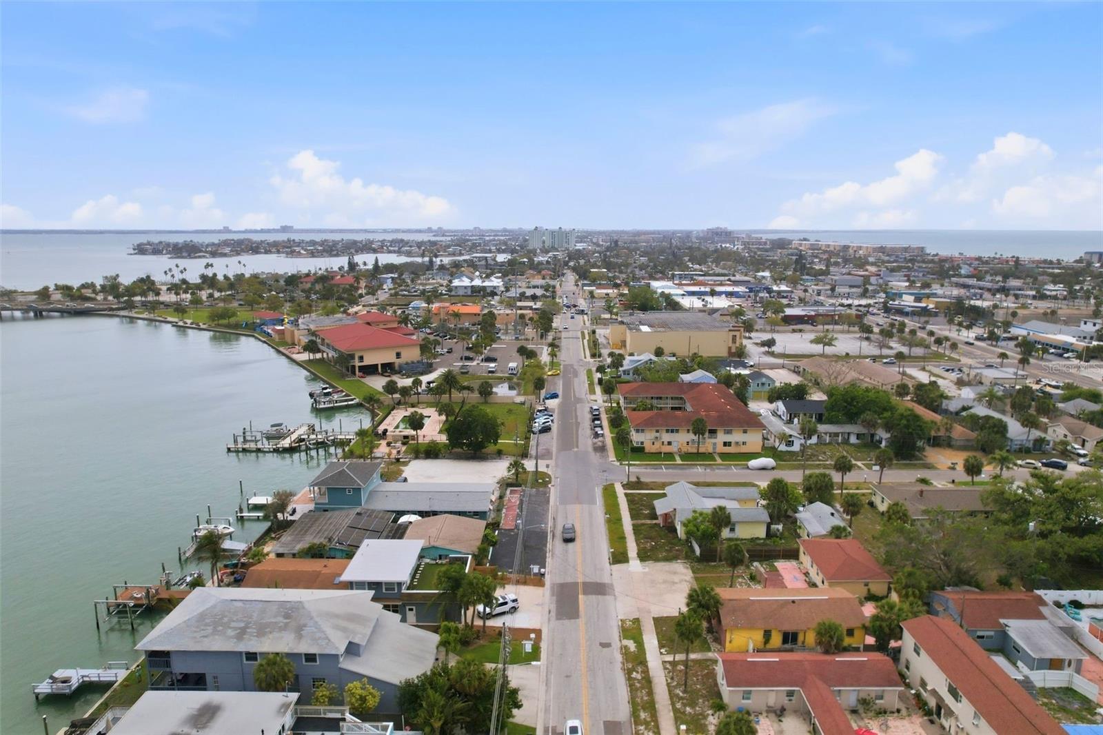 BAY ISLES CONDO - Residential