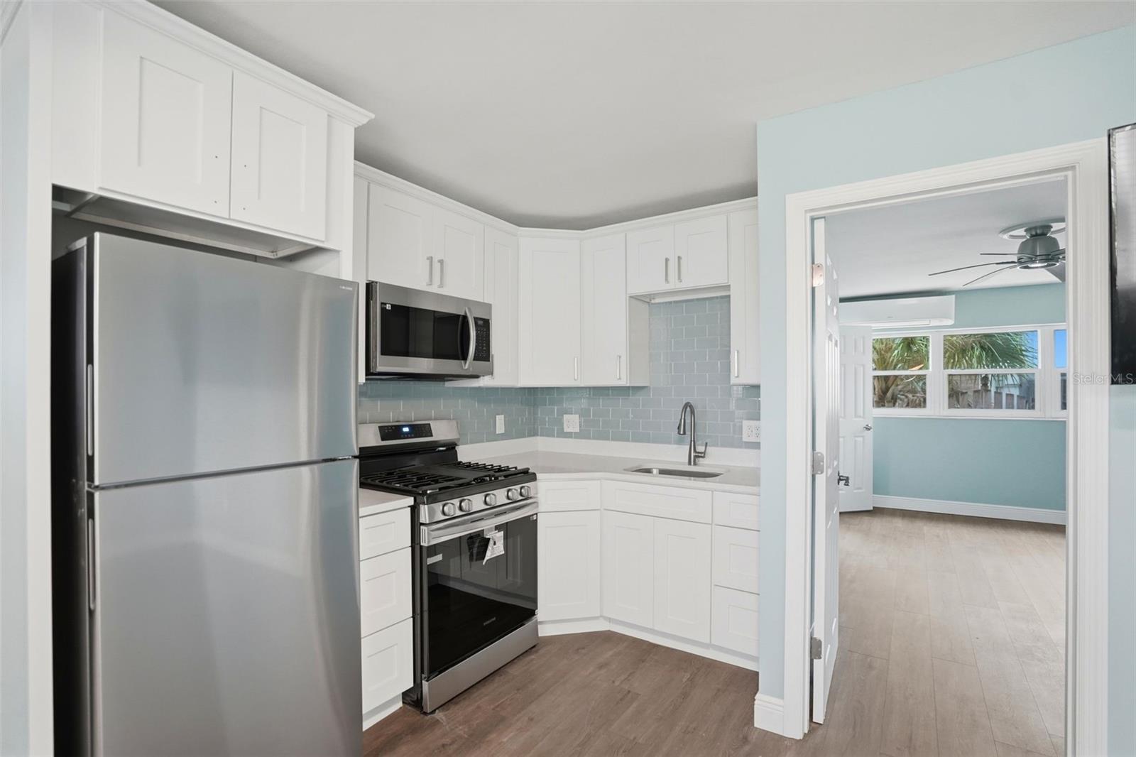 BAY ISLES CONDO - Residential