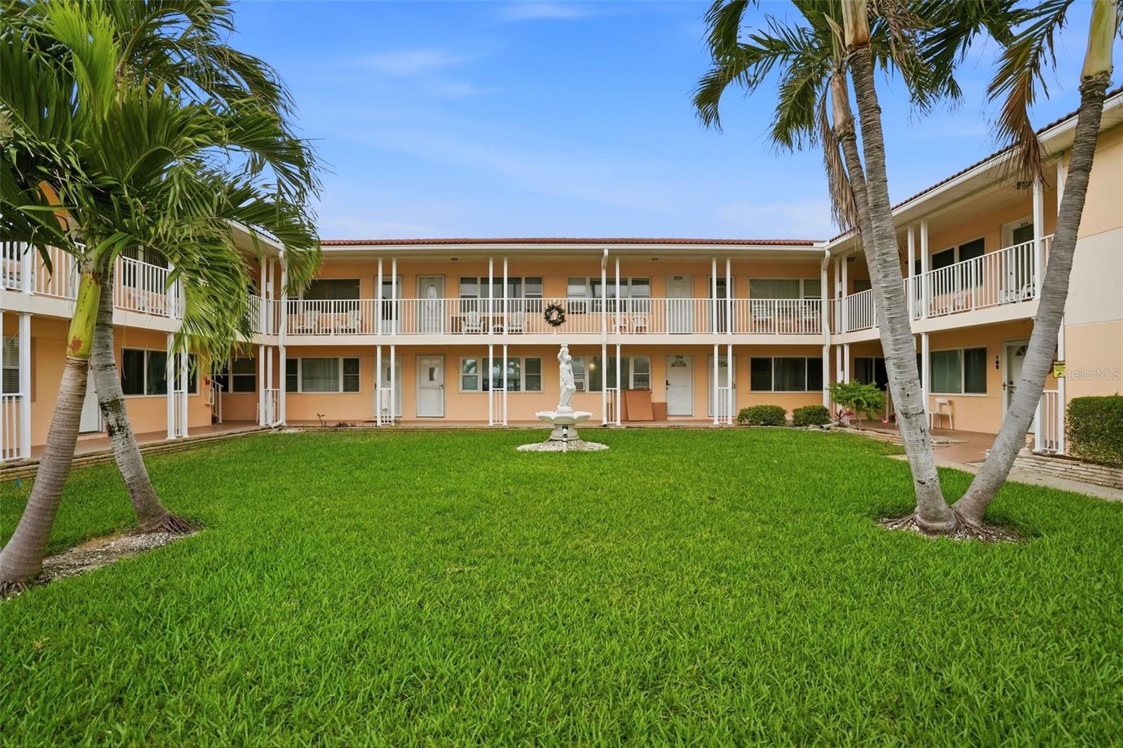 BAY ISLES CONDO - Residential