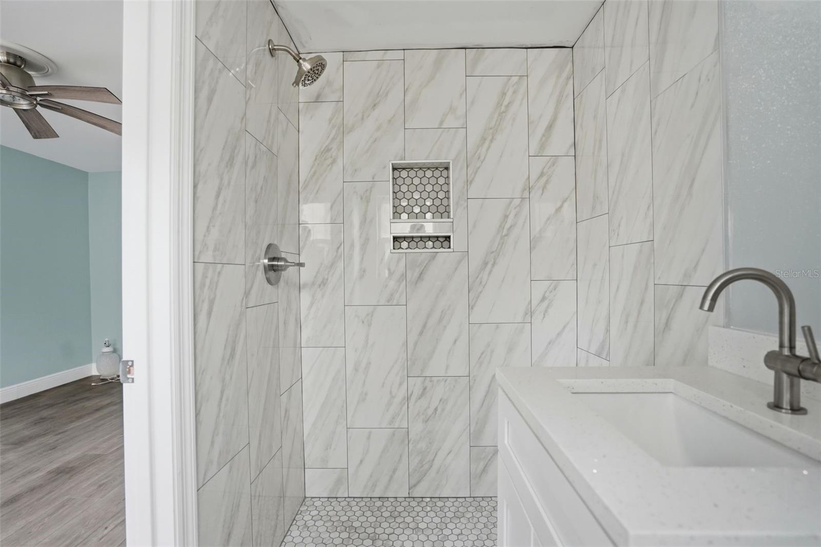 BAY ISLES CONDO - Residential