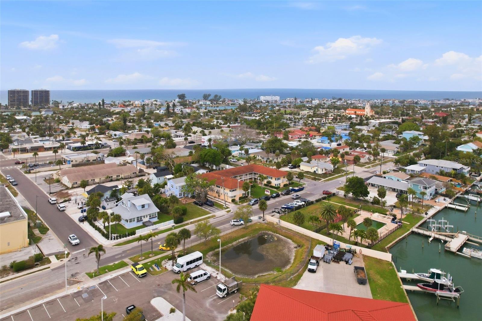 BAY ISLES CONDO - Residential