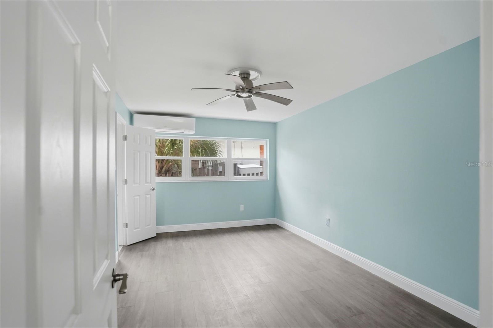 BAY ISLES CONDO - Residential