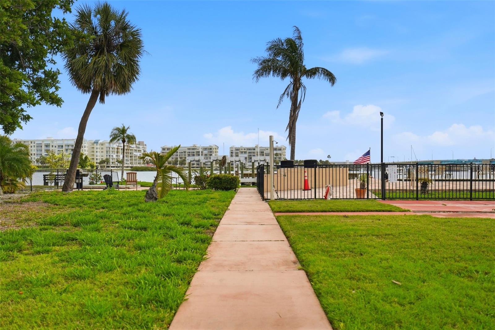 BAY ISLES CONDO - Residential