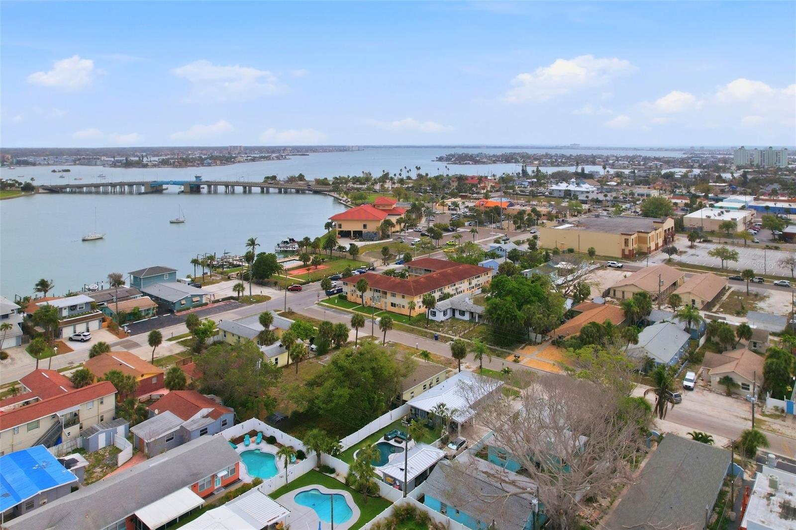 BAY ISLES CONDO - Residential