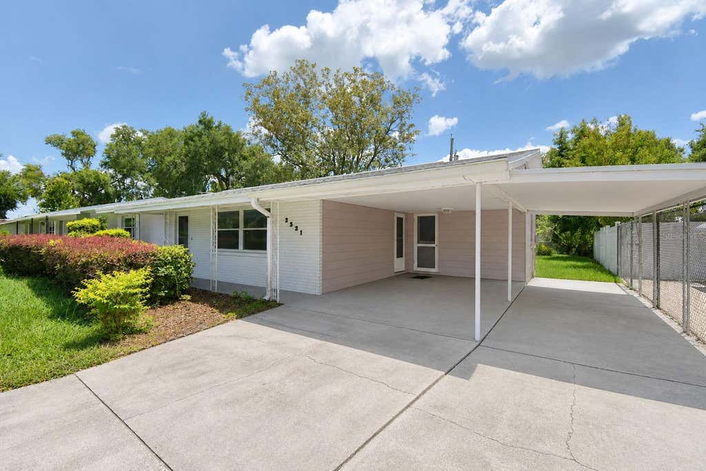 Photo of 2521 Mccranie Place, Lakeland, FL 33801 (MLS # L4963972)
