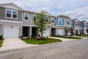 FOR LEASE IN THE NEWER TOWNHOME COMMUNITY OF OAK HAMMOCK PRESERVE. THIS TWO STORY HOME OFFERS 3 FULL BEDROOMS, 2 FULL BATHROOMS, 1-HALF BATHROOM, SINGLE STALL ATTACHED GARAGE & A SCREENED ENCLOSED BACK LANAI. ENTER THE FRONT DOOR TO THE FAMILY ROOM, KITCHEN, AND DINETTE OPEN CONCEPT LIVING AREA. THE KITCHEN HAS STAINLESS STEEL APPLIANCES, QUARTZ COUNTERTOPS, LARGE BREAKFAST/WORK BAR, AND A PANTRY CLOSET FOR STORAGE SPACE. OFF THE FAMILY ROOM THERE IS A SLIDING GLASS DOORWAY LEADING TO THE ENCLOSED LANAI. THE HALF BATHROOM IS HERE ON THE FIRST FLOOR PROVIDING EXTRA CONVENIENCE FOR FAMILY AND GUESTS. AT THE TOP OF THE STAIRWAY YOU WILL FIND THE LOFT AREA WHICH COULD BE USED AS AN OFFICE, DEN, OR STUDY AREA. THE LAUNDRY ROOM IS LOCATED IN THIS AREA ALSO. THE PRIMARY BEDROOM HAS A LARGE WALK IN CLOSET, AND ITS OWN PRIVATE BATHROOM WITH DOUBLE VANITY SINKS, AND WALK-IN SHOWER ENCLOSURE. BEDROOMS #2 AND #3 SHARE THE SECOND FULL BATHROOM. THE MAIN LIVING AREA, AND BATHROOMS HAVE TILE FLOORING, WHILE ALL BEDROOMS HAVE CARPET. OAK HAMMOCK PRESERVE IS LOCATED NEAR SHOPPING, RESTAURANTS, MEDICAL FACILITIES, AND "A" RATED SCHOOLS.