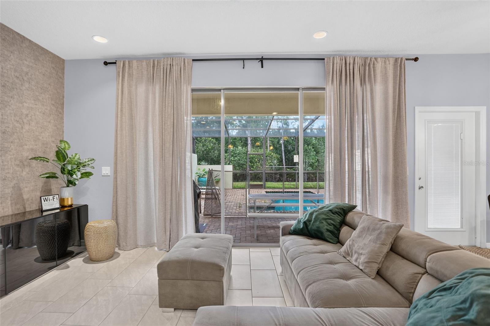 8831 GENEVE COURT