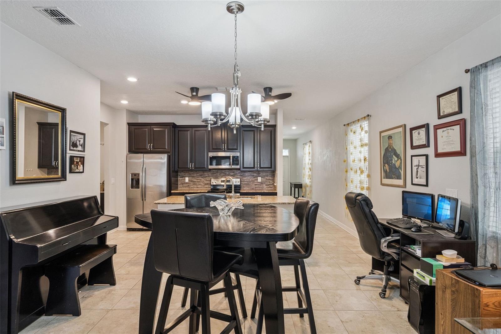 STOREY LAKE - Residential