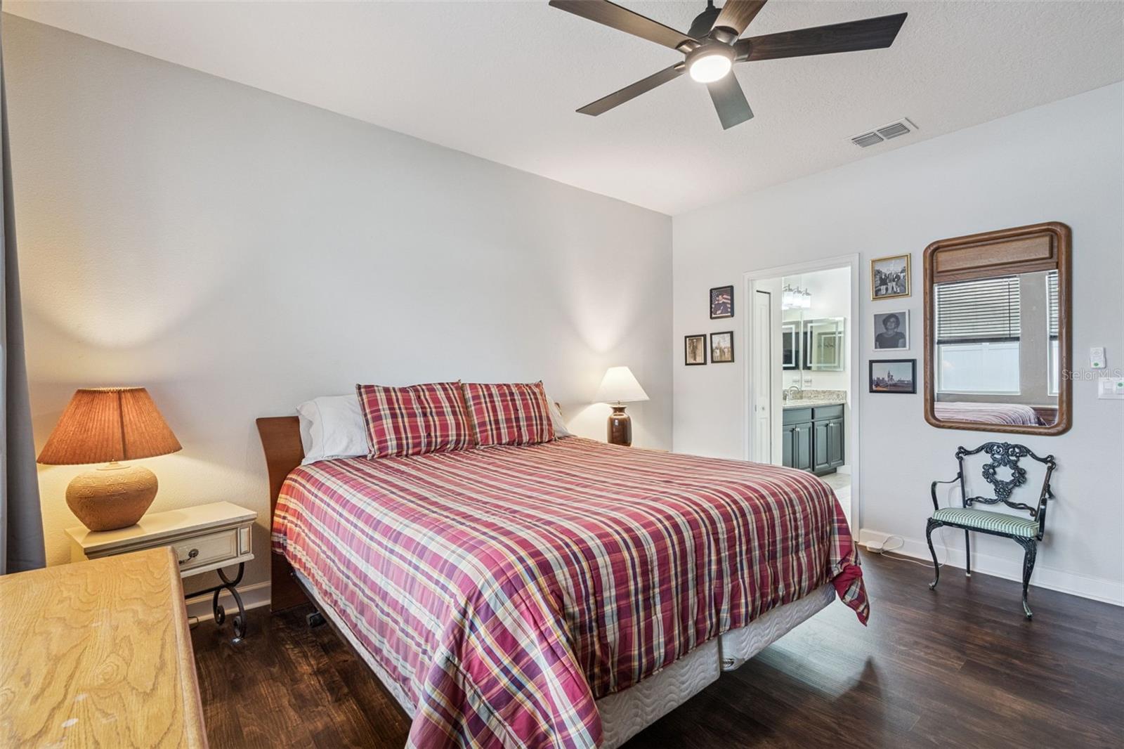 STOREY LAKE - Residential