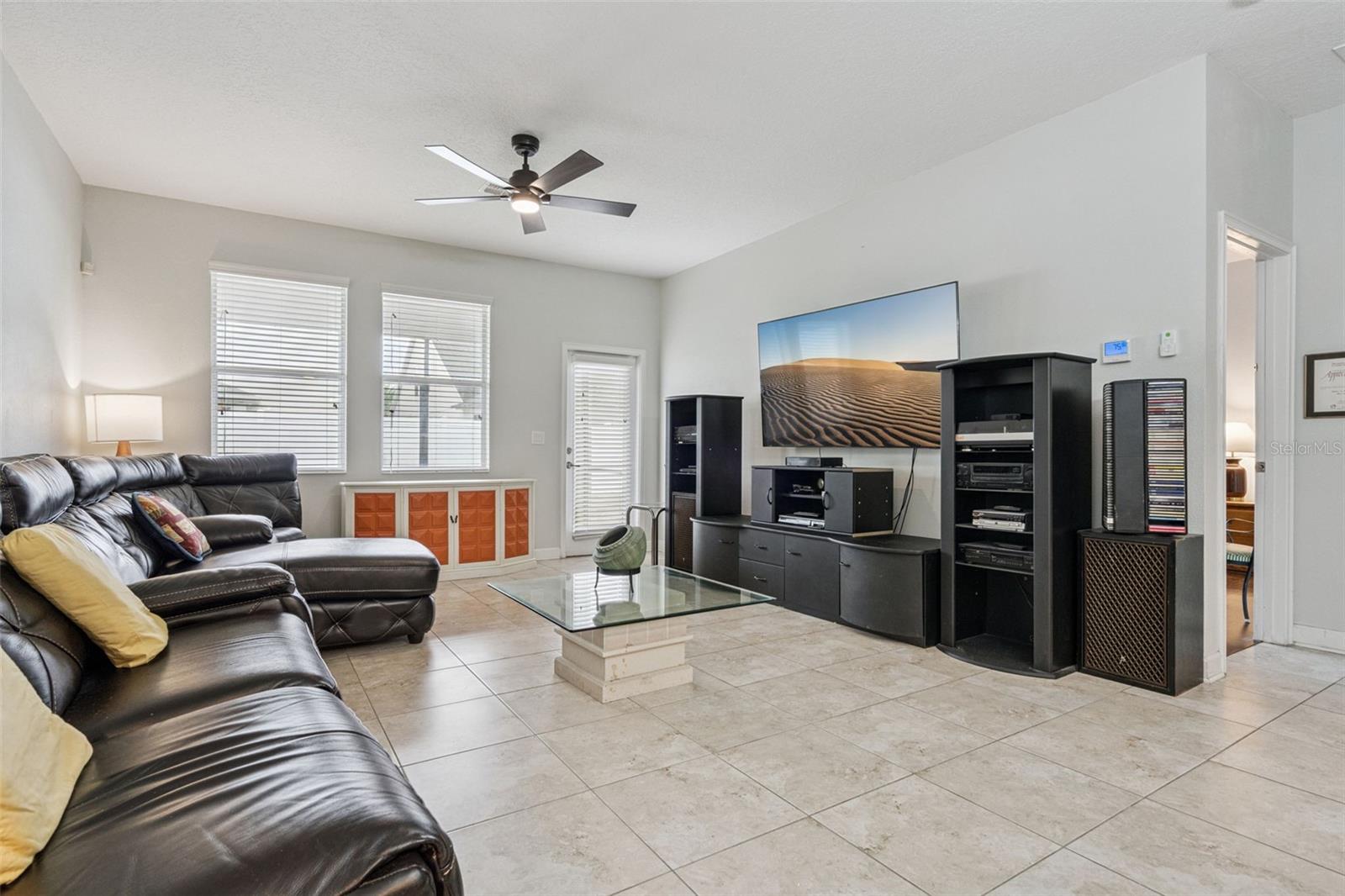 STOREY LAKE - Residential