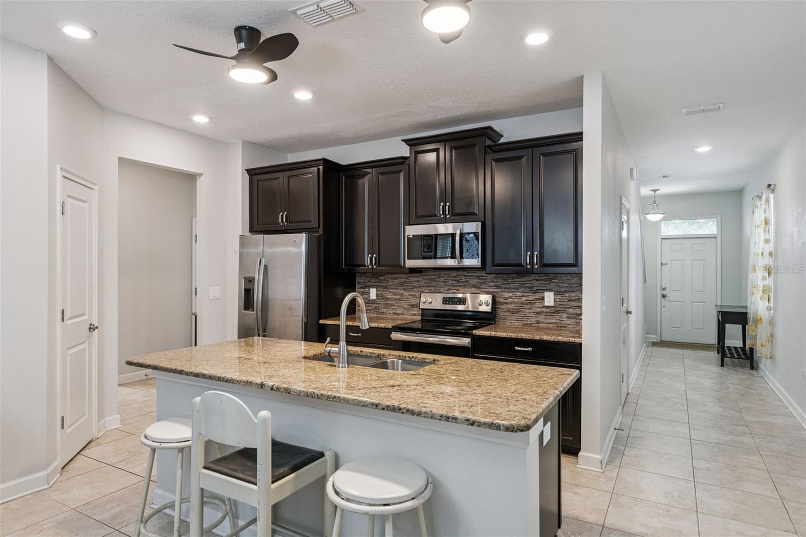 STOREY LAKE - Residential