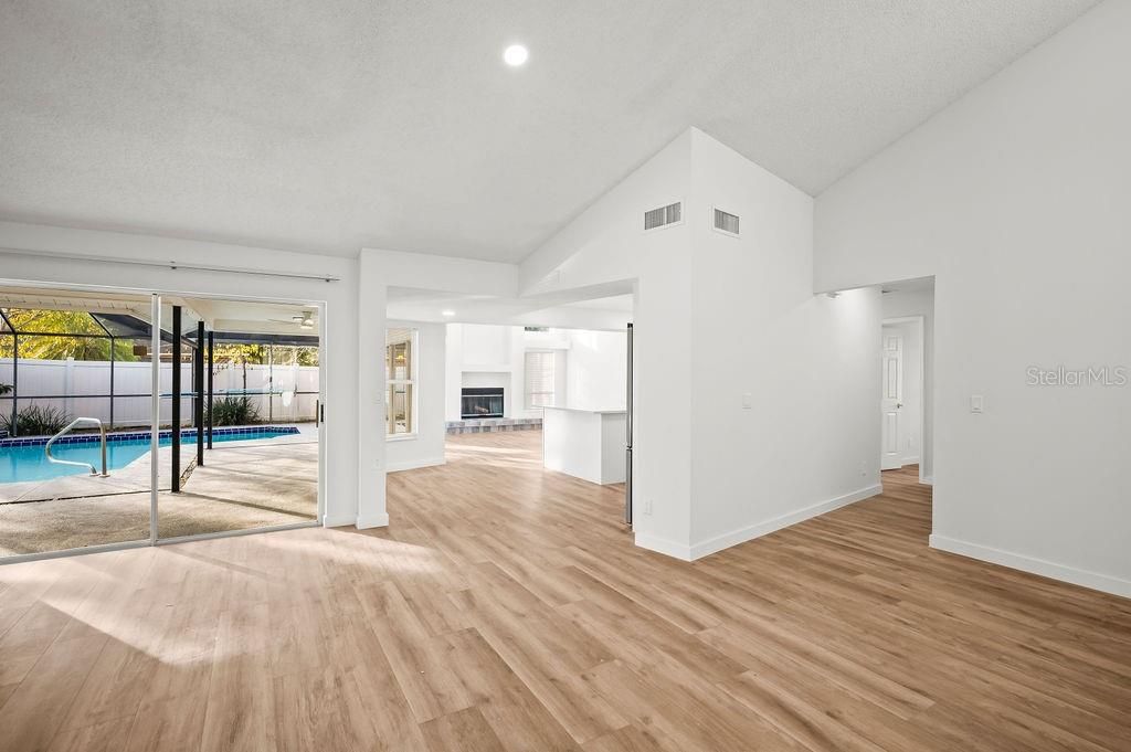 Photo of 3215 Pine Club Drive, Plant City, FL 33566 (MLS # O6370880)