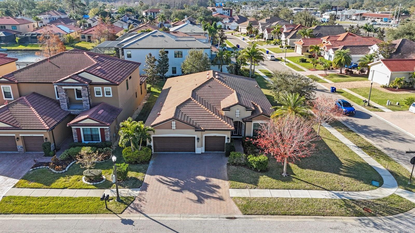 2564 GRAND CYPRESS BOULEVARD