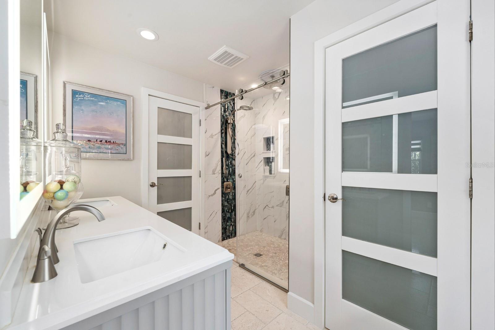 NORTH EAST PARK SHORES - Residential