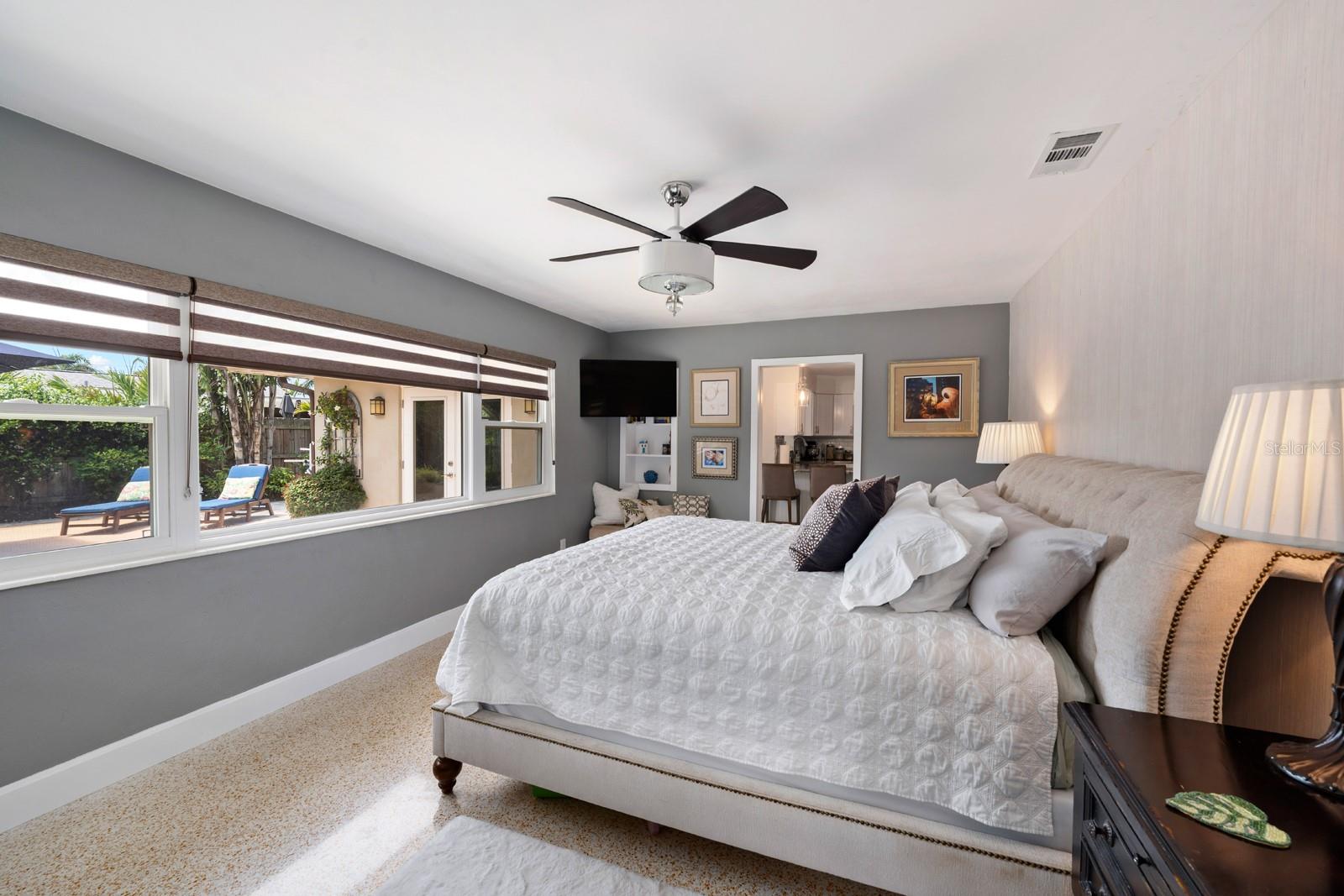 NORTH EAST PARK SHORES - Residential