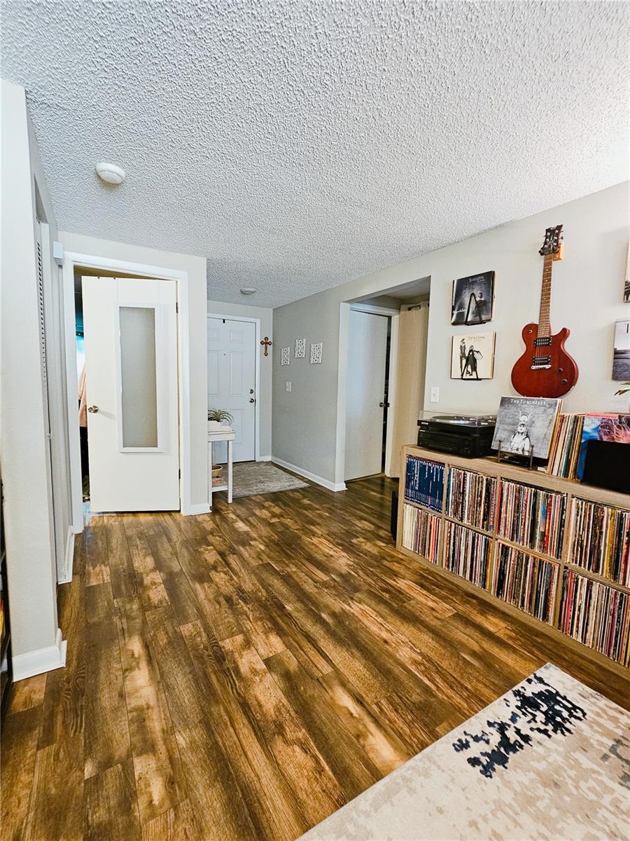 LOGAN GATE VILLG PH III UN 4 - Residential