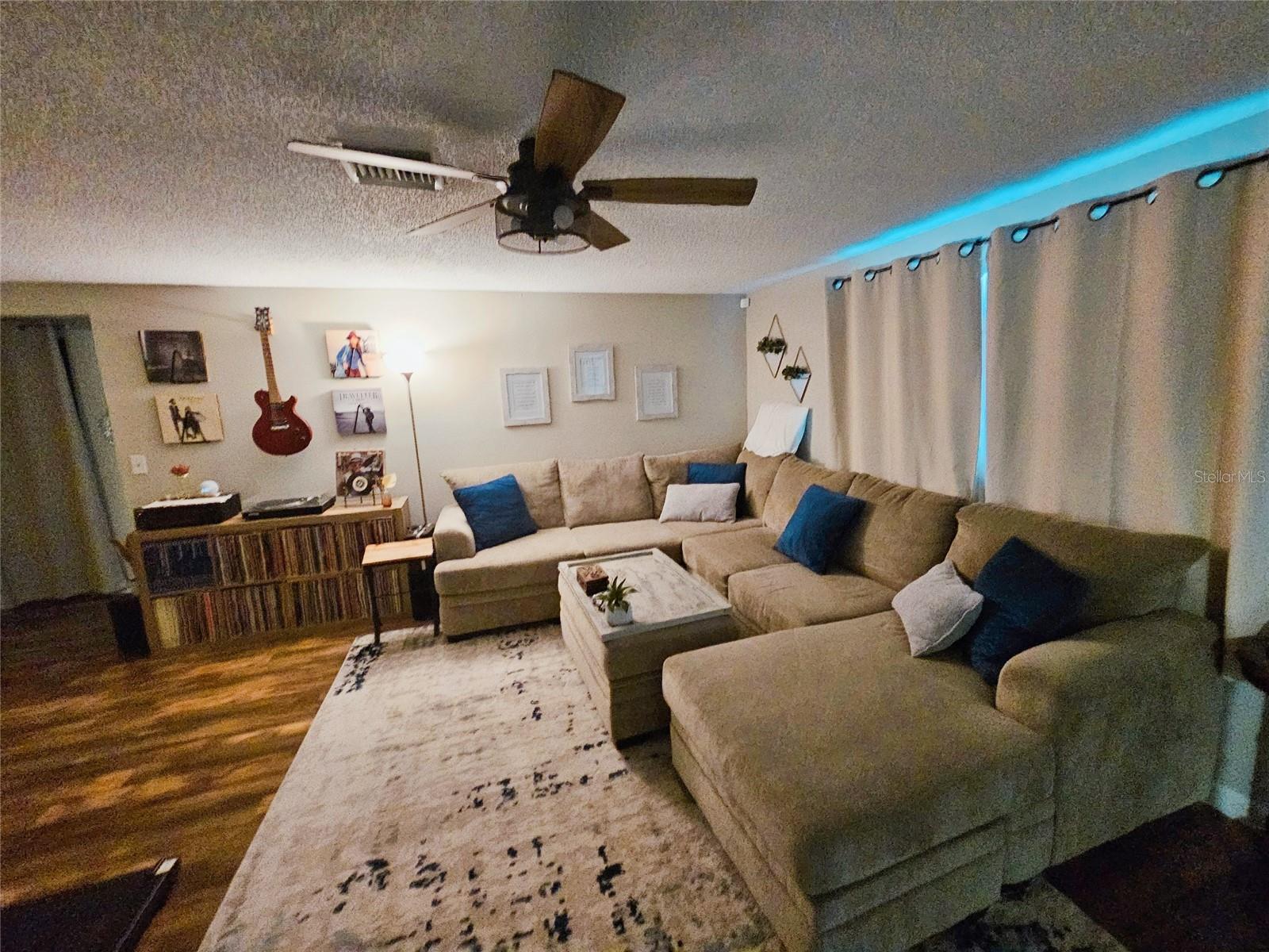 LOGAN GATE VILLG PH III UN 4 - Residential