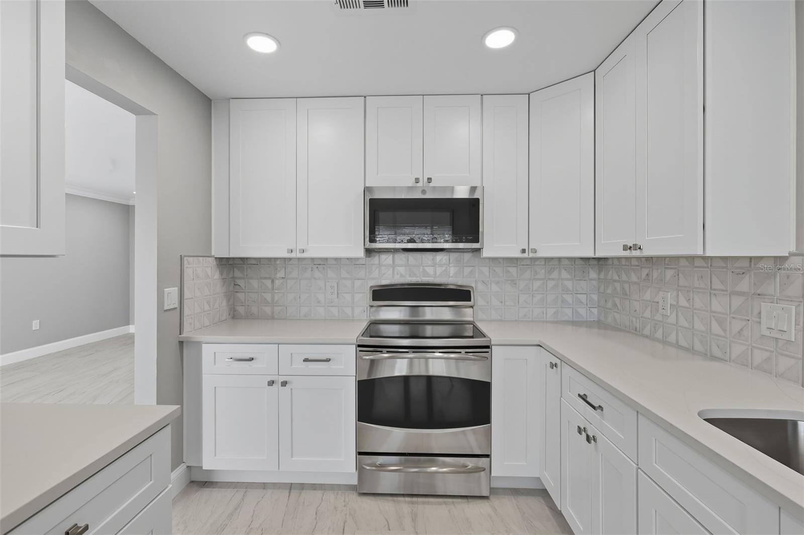 PALM-AIRE AT SARASOTA UNIT 7 PH 2&3 - Residential