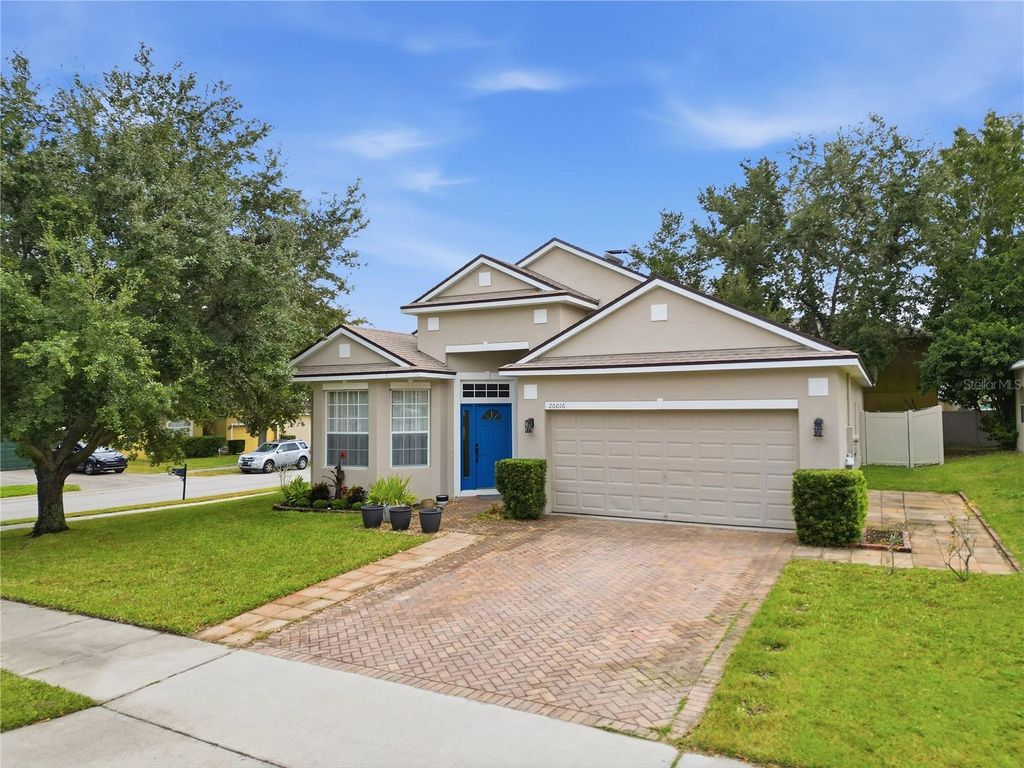 Photo of 26016 Singing Lark Court, Leesburg, FL 34748 (MLS # TB8461364)