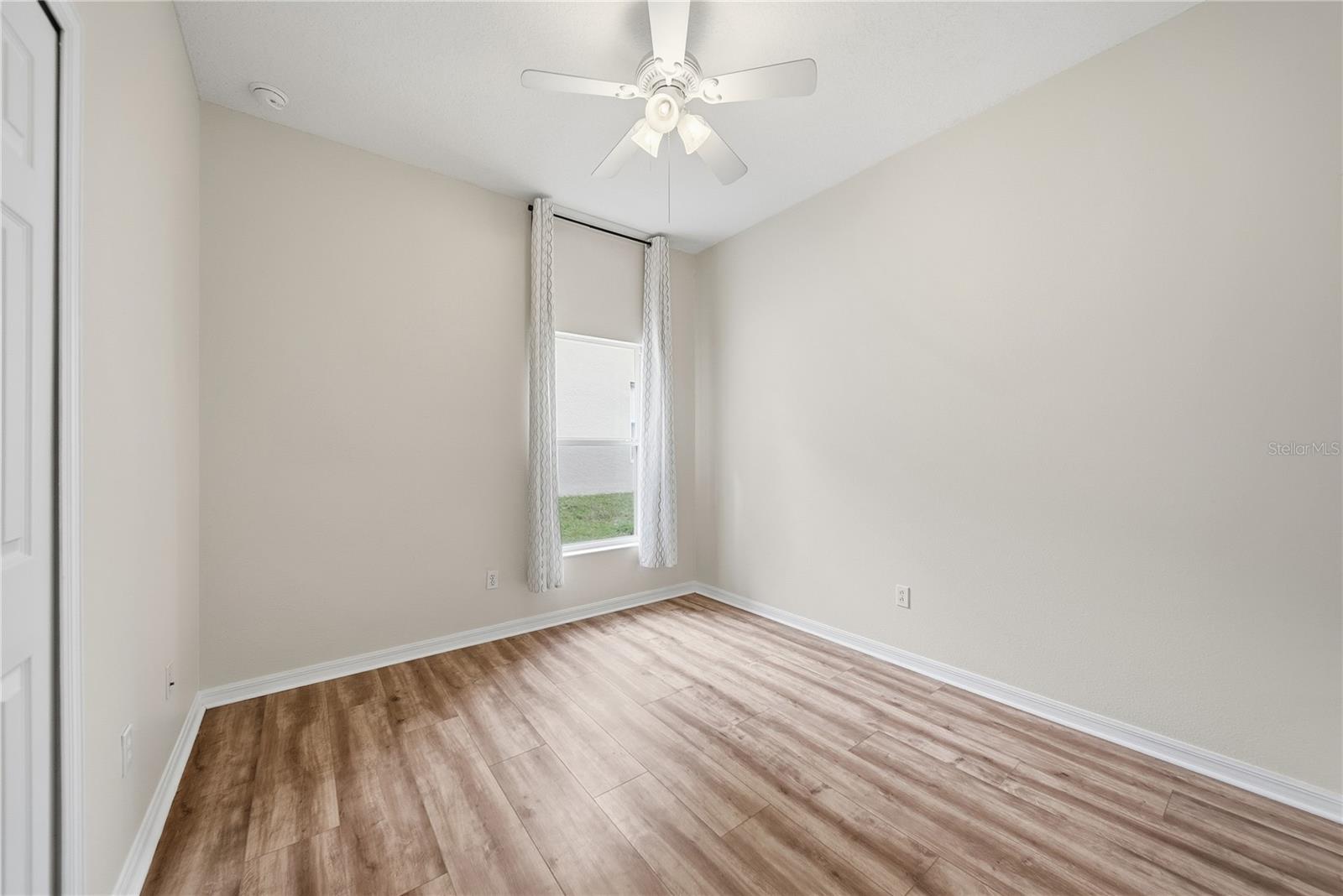 WINDSONG AT LEESBURG - Residential