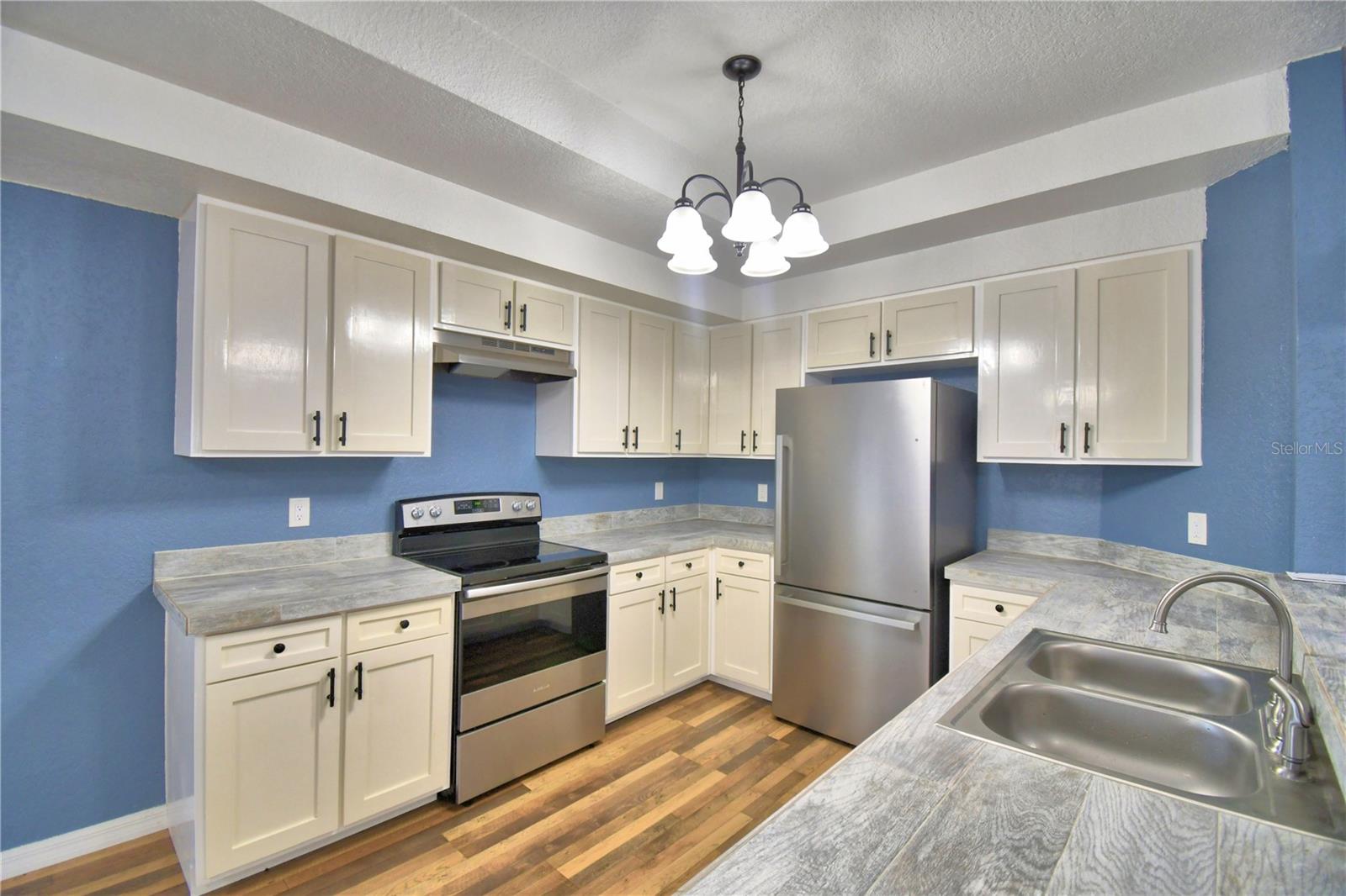 INWOOD - Residential