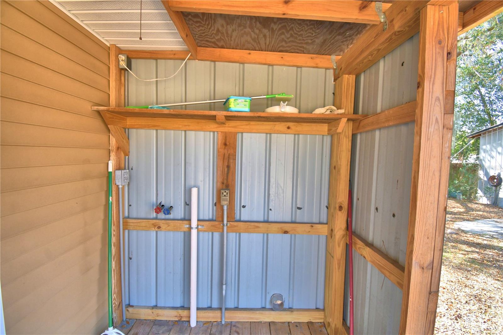 INWOOD - Residential