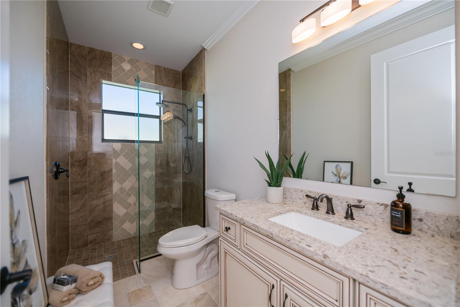 PGI 015 0284 0027 PUNTA GORDA ISLES SEC 15 BLK 284 - Residential