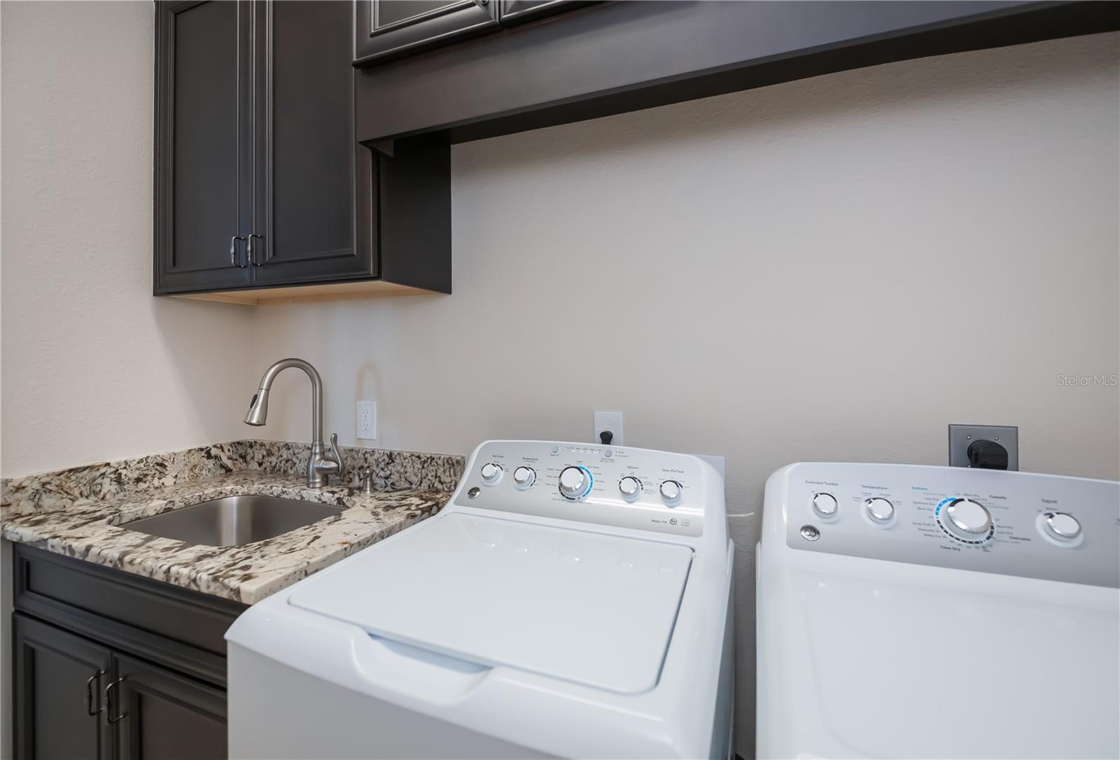 PGI 015 0284 0027 PUNTA GORDA ISLES SEC 15 BLK 284 - Residential