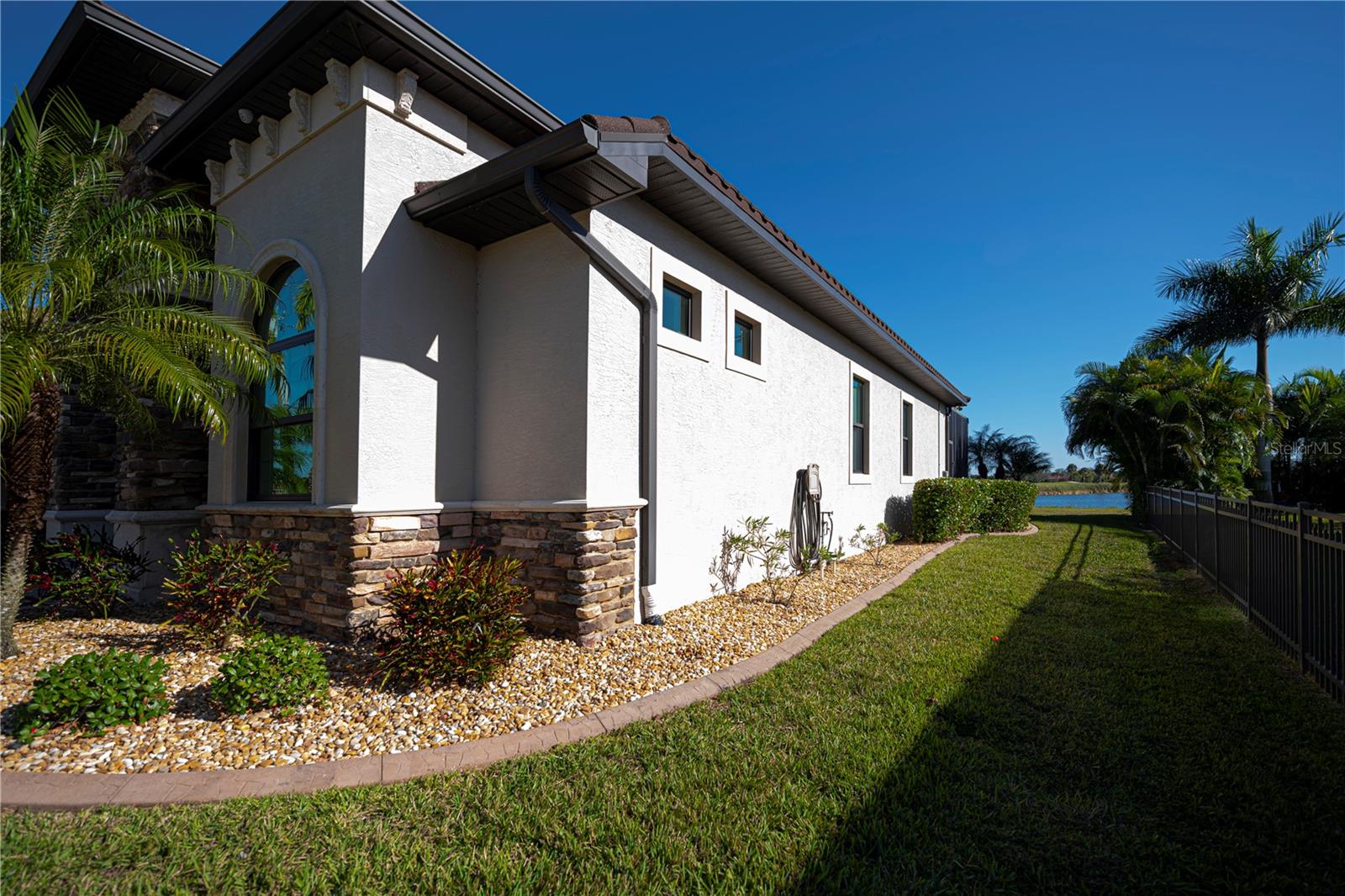 PGI 015 0284 0027 PUNTA GORDA ISLES SEC 15 BLK 284 - Residential