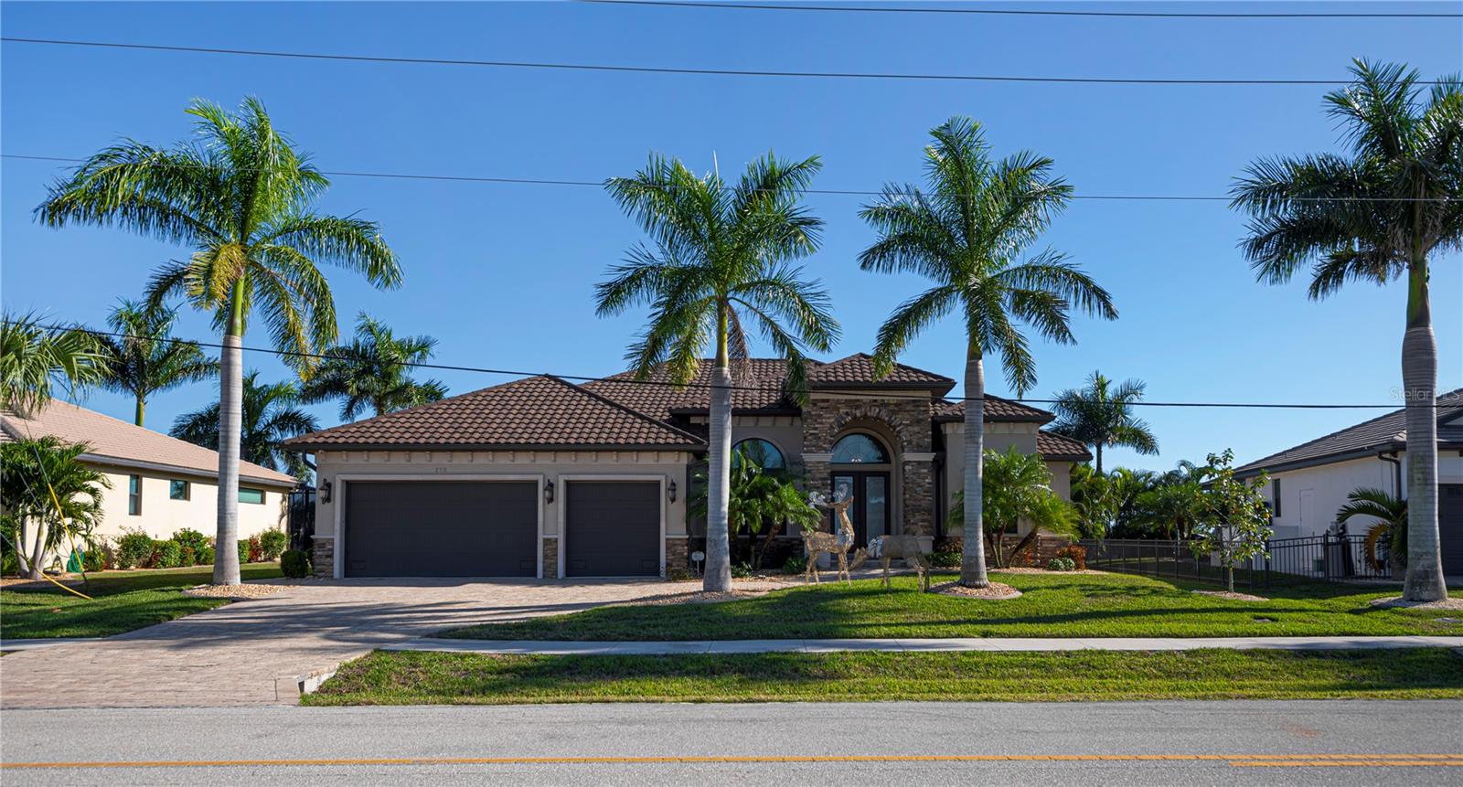 PGI 015 0284 0027 PUNTA GORDA ISLES SEC 15 BLK 284 - Residential