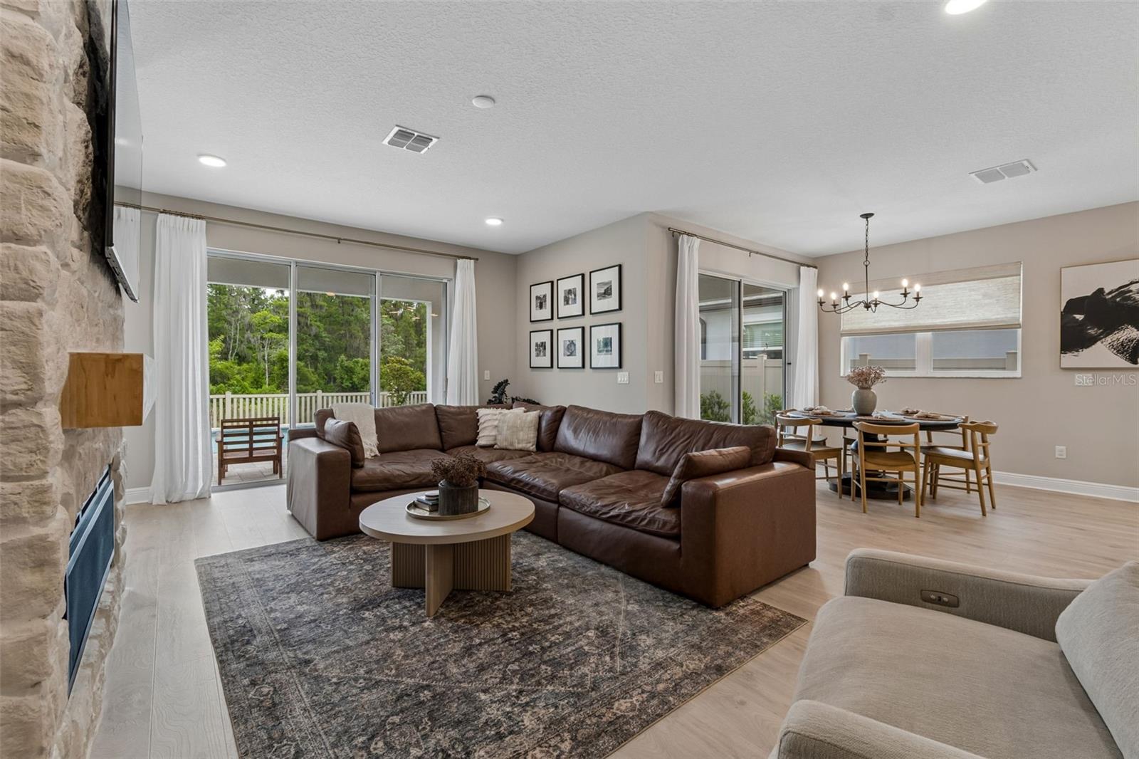 WHISPERING OAKS PRESERVE PH 2 - Residential