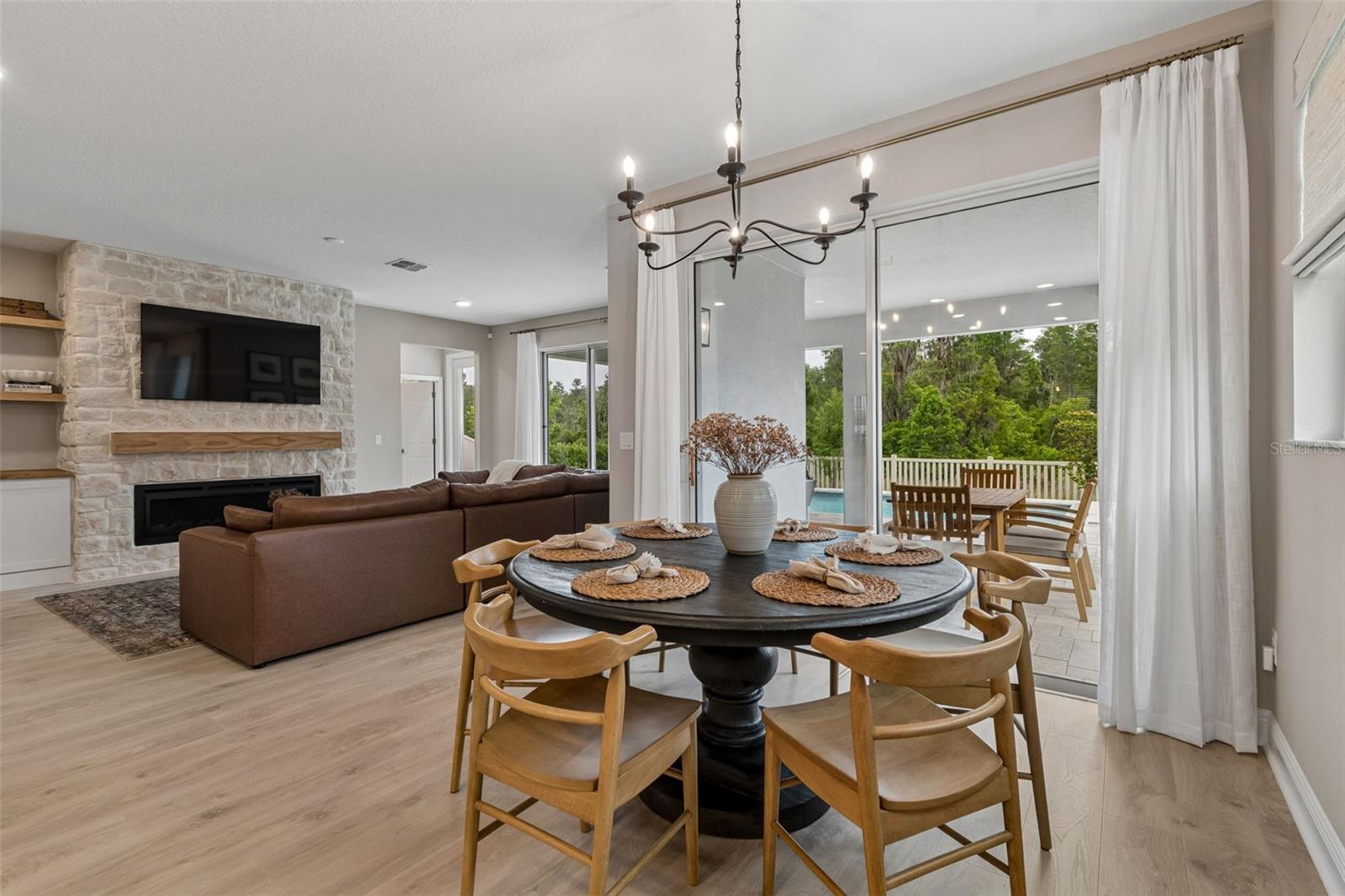 WHISPERING OAKS PRESERVE PH 2 - Residential