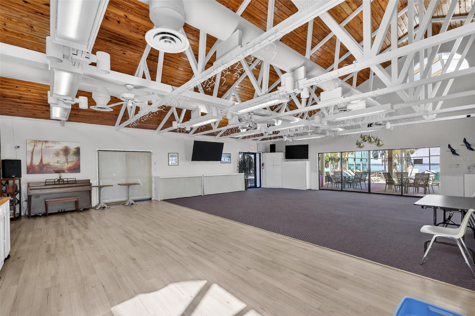 WATERWOOD TWNHS SUB - Residential