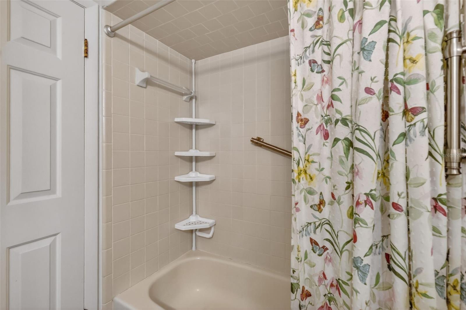 WATERWOOD TWNHS SUB - Residential