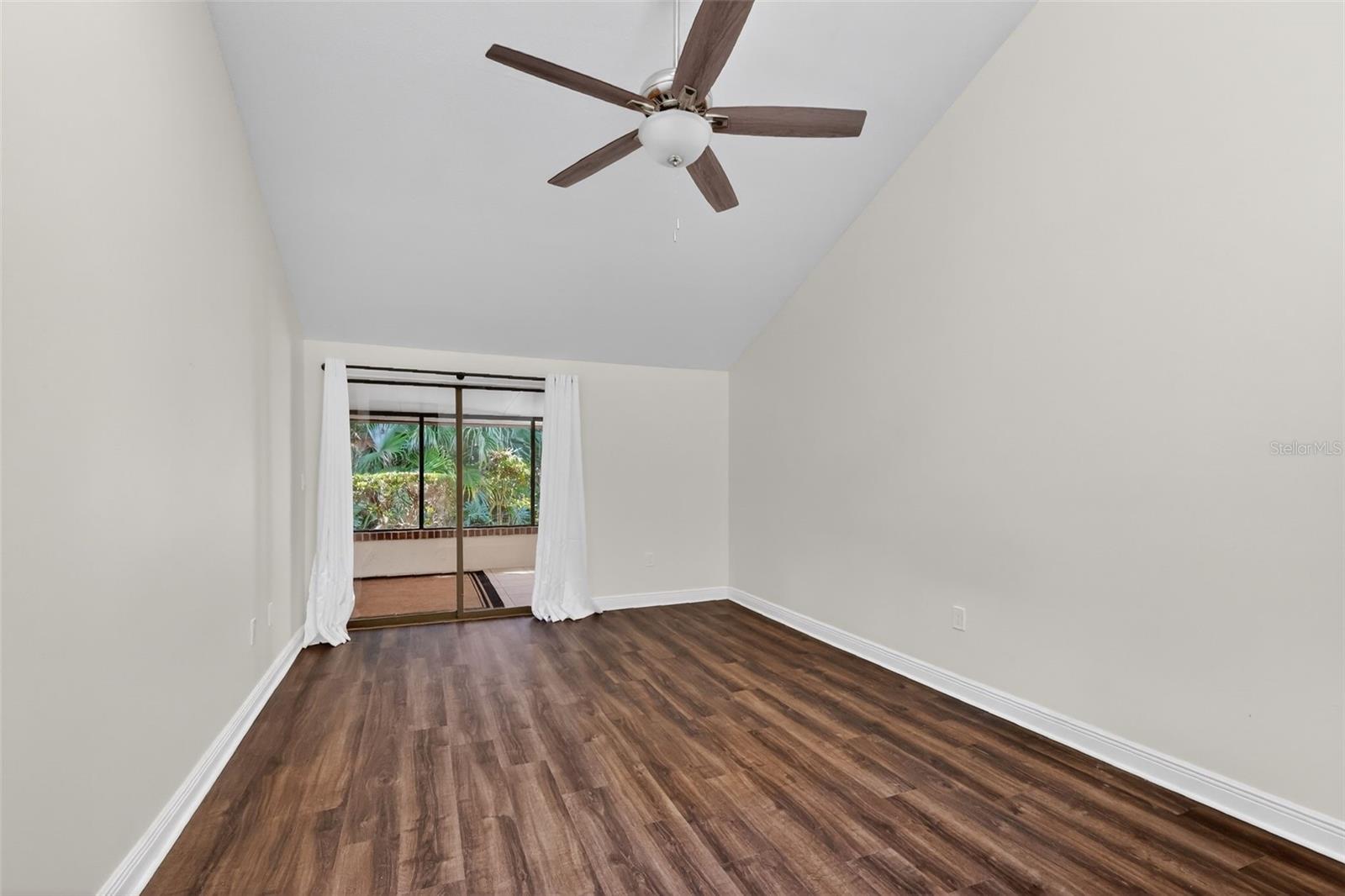 WATERWOOD TWNHS SUB - Residential