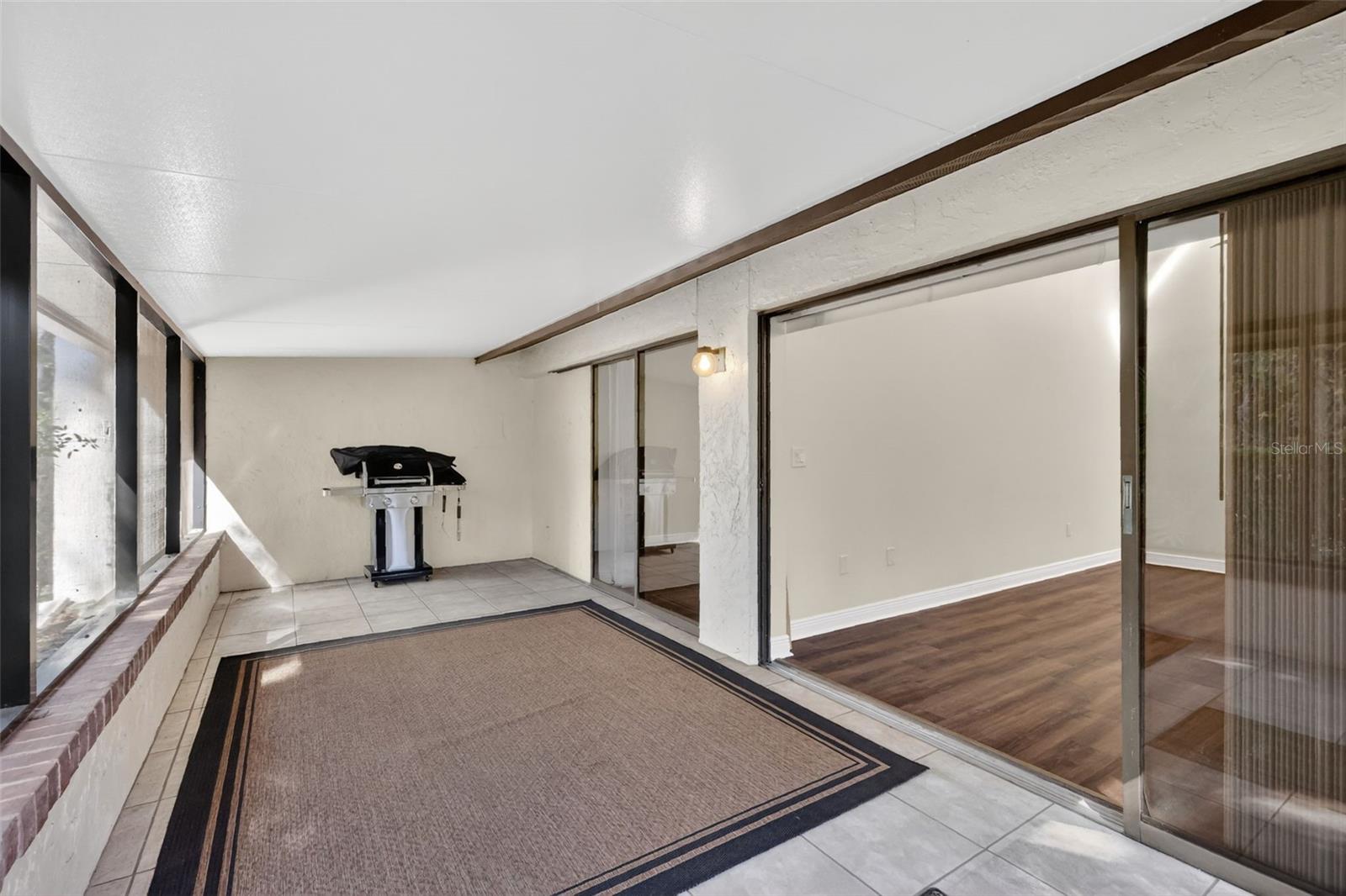 WATERWOOD TWNHS SUB - Residential