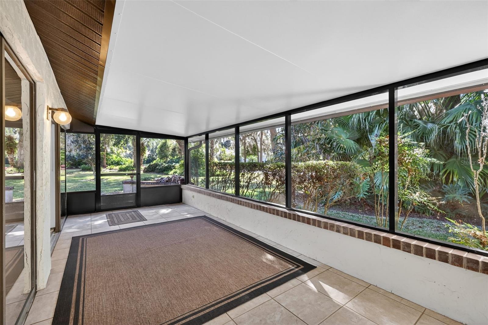 WATERWOOD TWNHS SUB - Residential