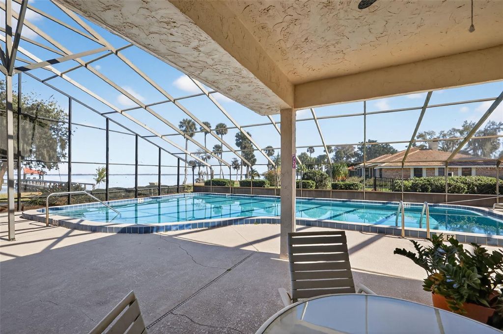 Photo of 301 Clusterwood Drive, Yalaha, FL 34797 (MLS # G5107543)