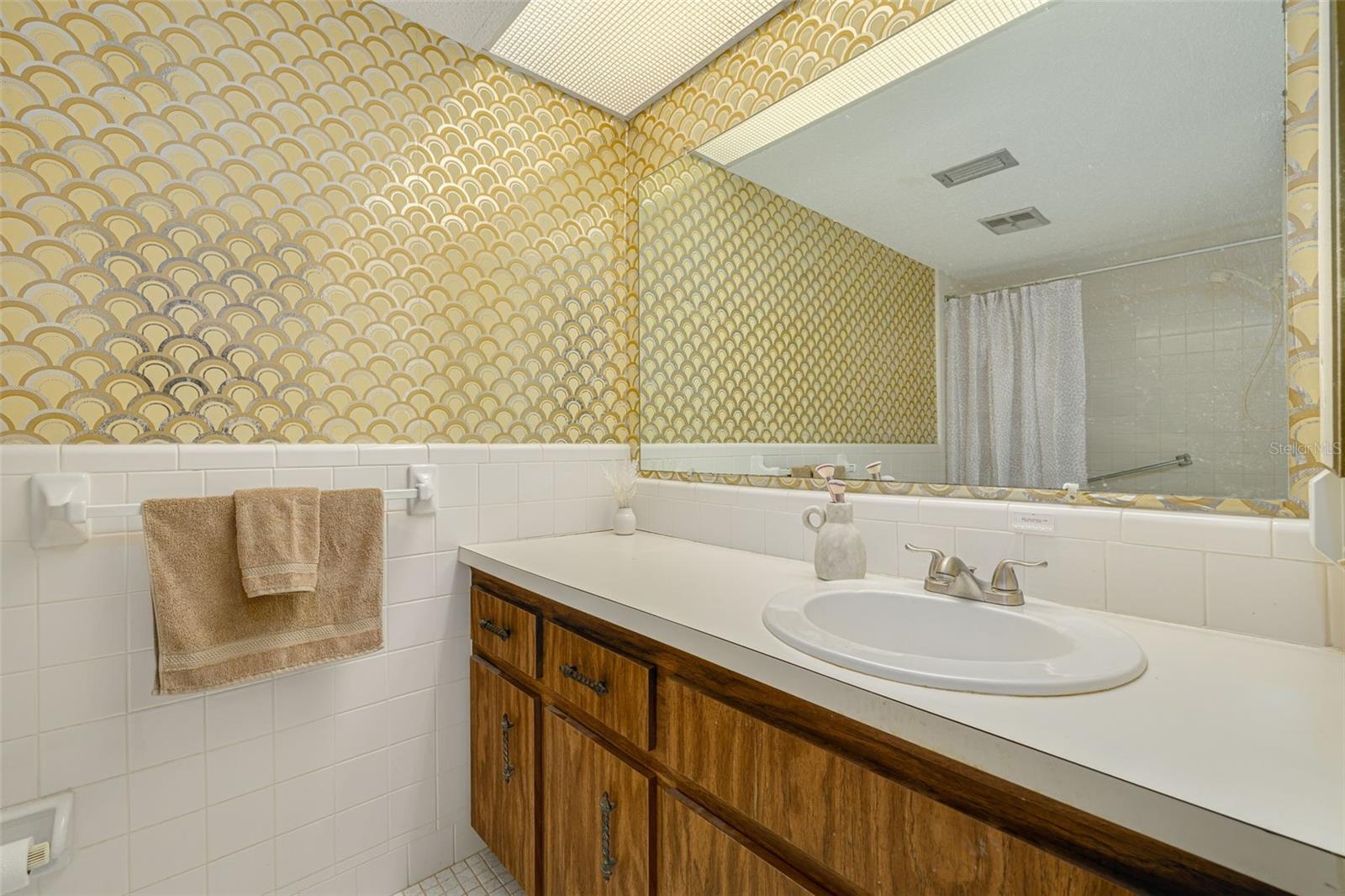 RAINTREE VILLAGE CONDO - Residential