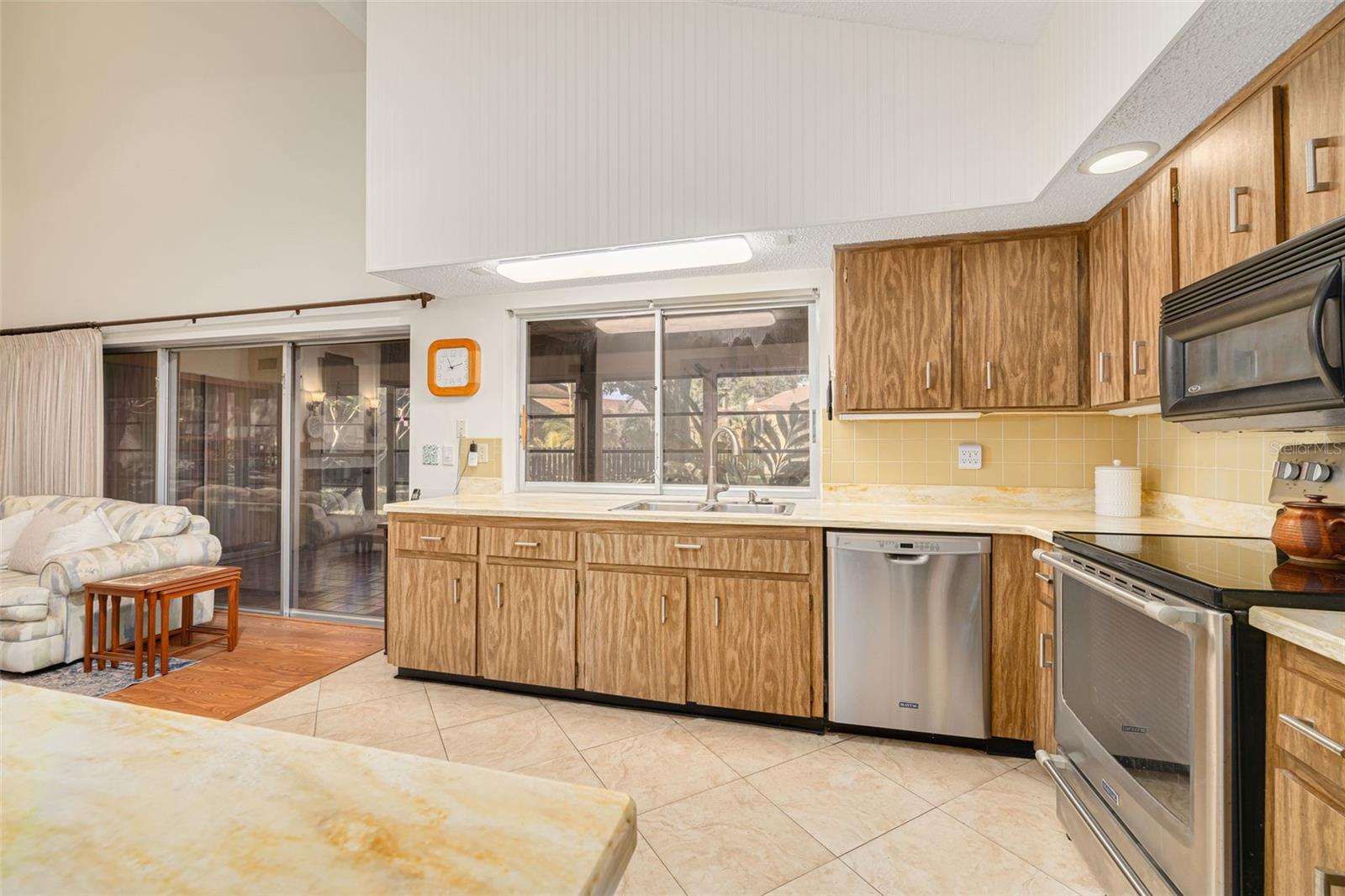 RAINTREE VILLAGE CONDO - Residential