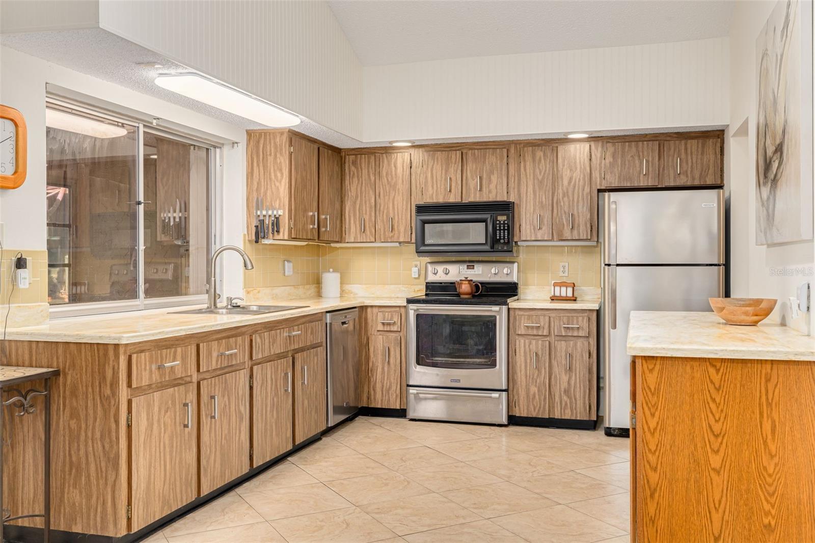 RAINTREE VILLAGE CONDO - Residential