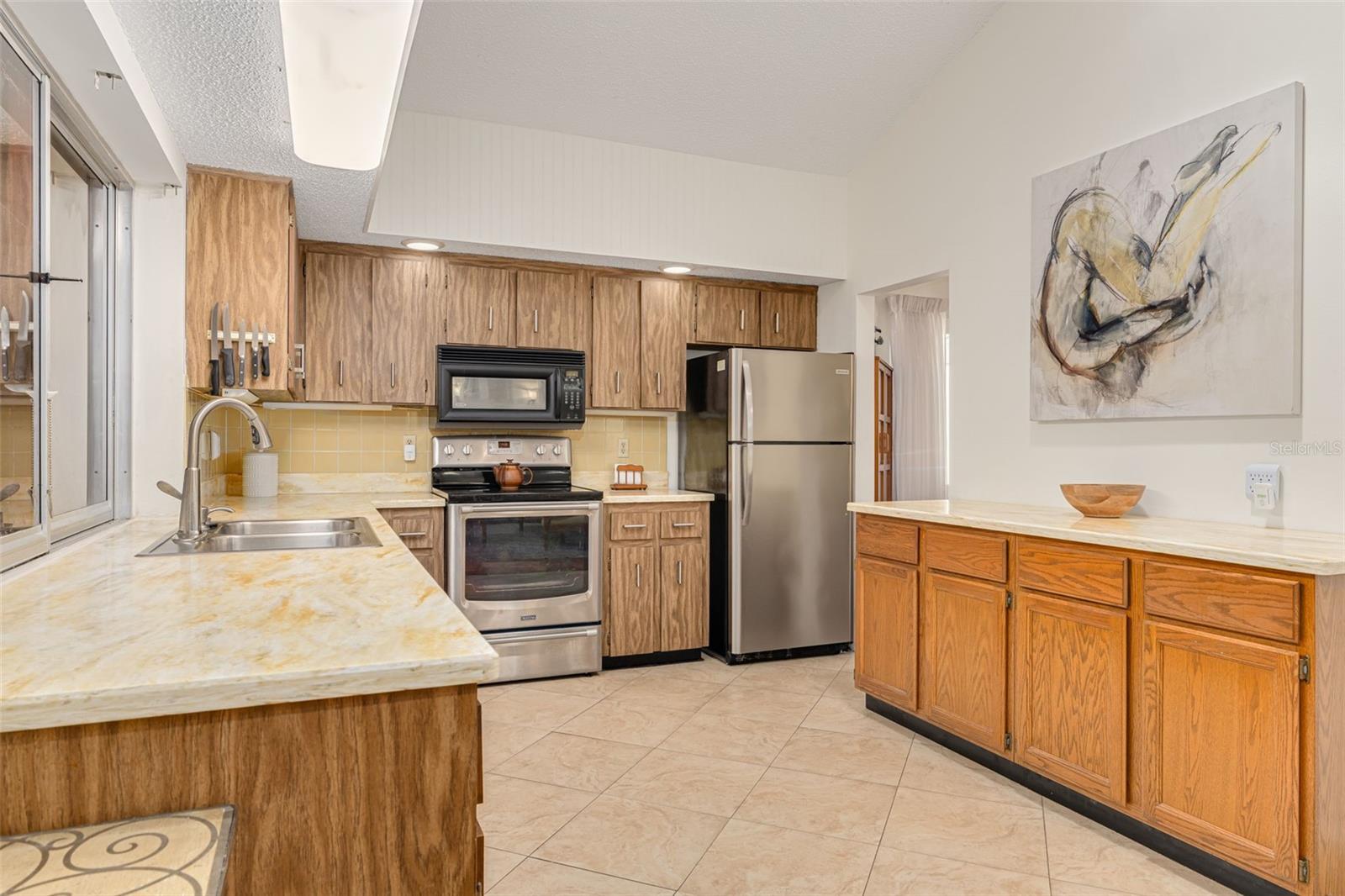 RAINTREE VILLAGE CONDO - Residential