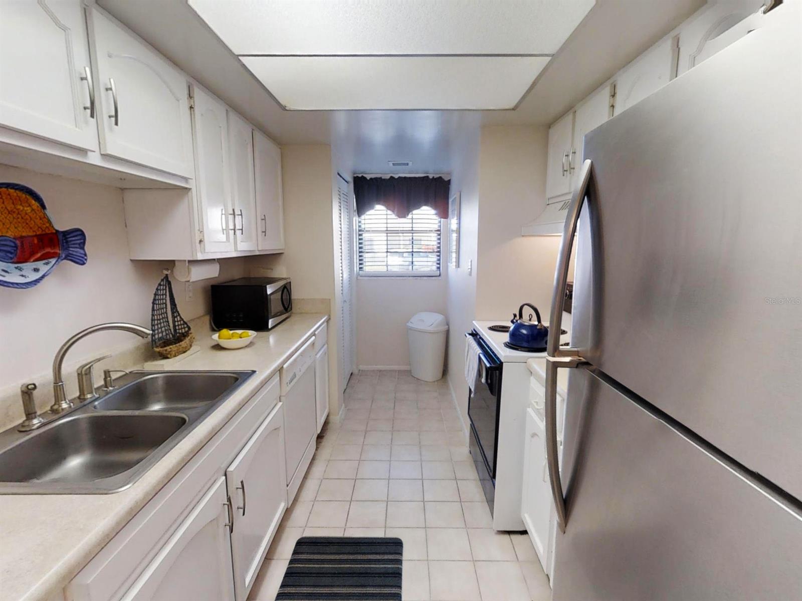 Hacienda Del Sol Condo - Residential