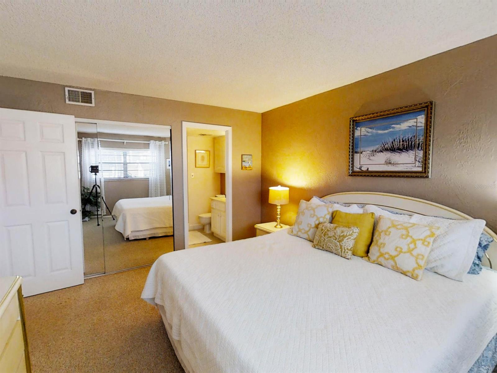 Hacienda Del Sol Condo - Residential