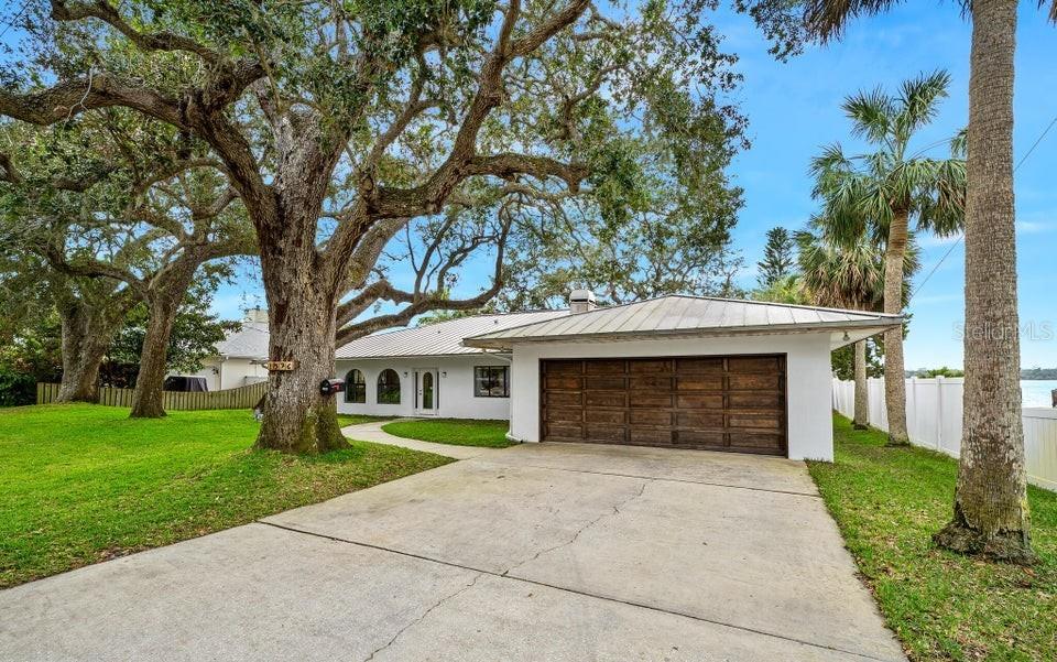 Photo of 1596 John Anderson Drive, Ormond Beach, FL 32176 (MLS # FC319681)